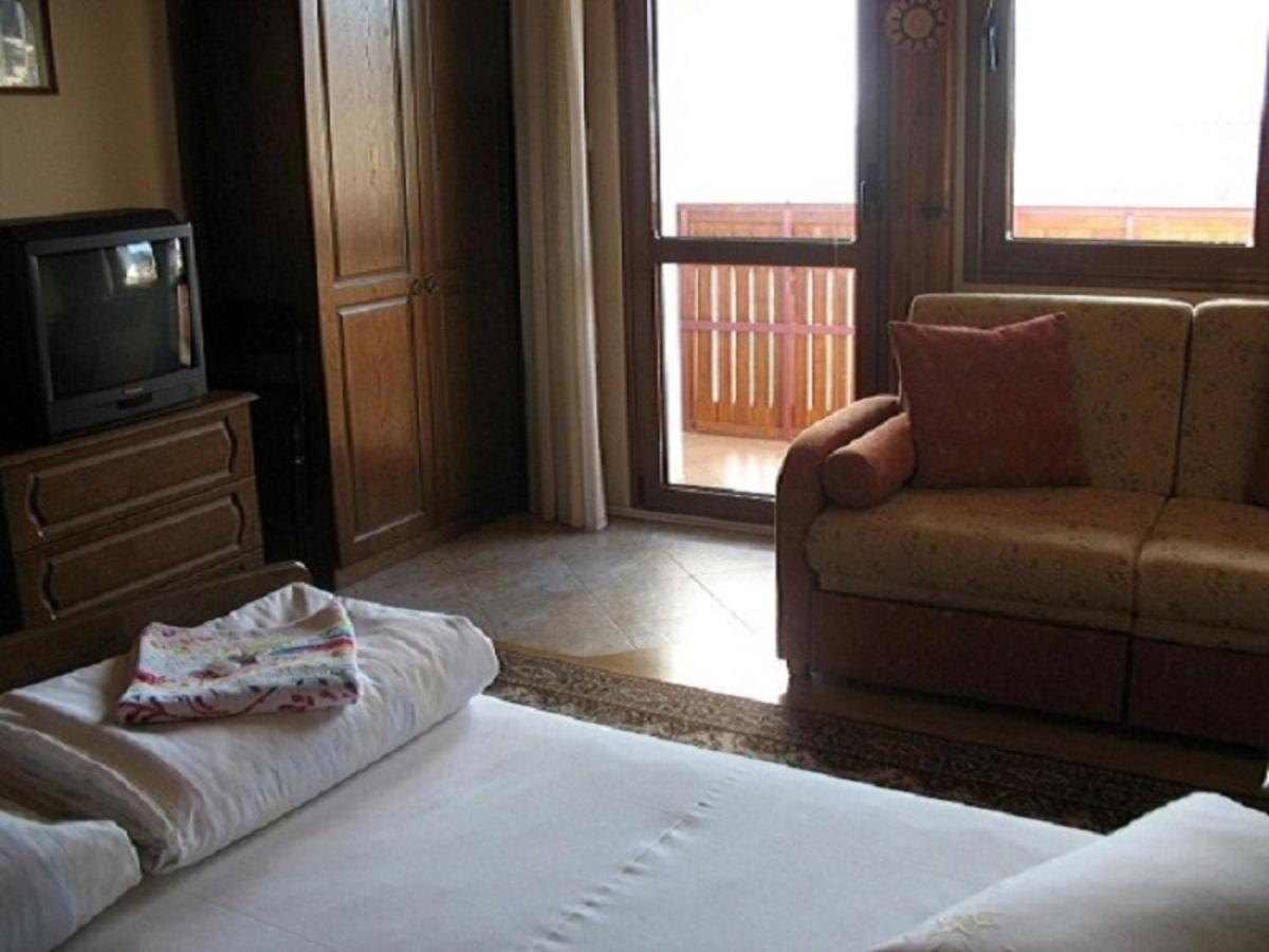 Trendy Inn Veliko Tarnovo Room photo